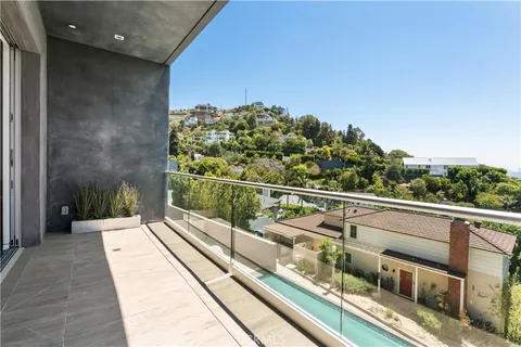 $6,000,000 | 1489 Stebbins Terrace, Los Angeles, CA 90069