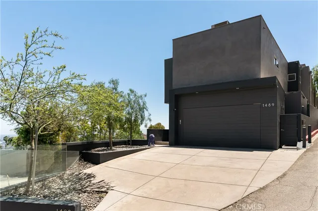 $6,000,000 | 1489 Stebbins Terrace, Los Angeles, CA 90069