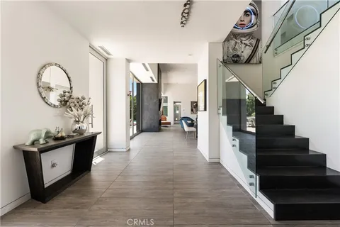 $6,000,000 | 1489 Stebbins Terrace, Los Angeles, CA 90069