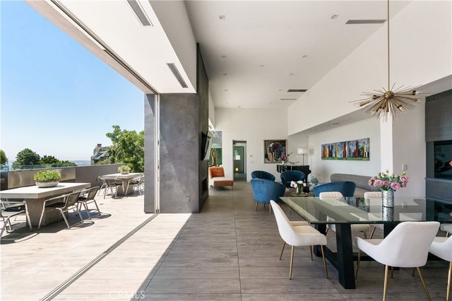 $6,000,000 | 1489 Stebbins Terrace, Los Angeles, CA 90069