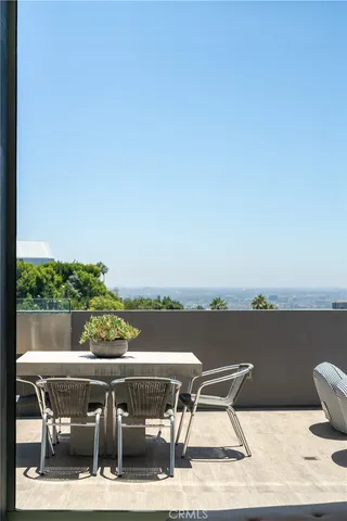 $6,000,000 | 1489 Stebbins Terrace, Los Angeles, CA 90069