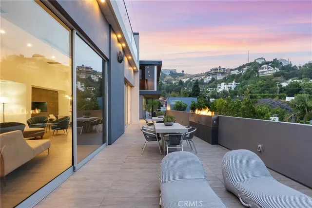 $6,000,000 | 1489 Stebbins Terrace, Los Angeles, CA 90069