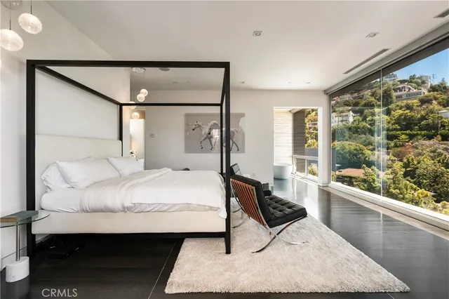 $6,000,000 | 1489 Stebbins Terrace, Los Angeles, CA 90069