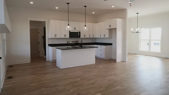 $635,000 | 5558 Borthick Road, Springfield, TN 37172