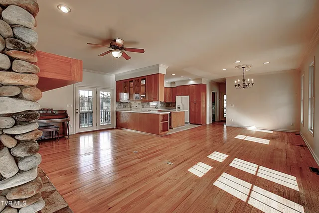 $1,000,000 | 244 Sinking Creek Road, Johnson City, TN 37601