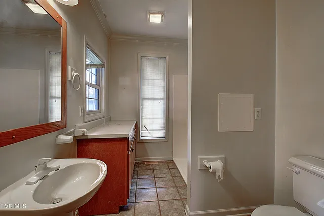 $1,000,000 | 244 Sinking Creek Road, Johnson City, TN 37601