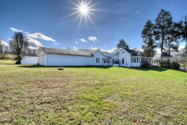 $1,000,000 | 244 Sinking Creek Road, Johnson City, TN 37601