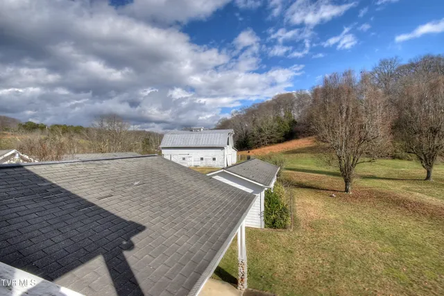 $1,000,000 | 244 Sinking Creek Road, Johnson City, TN 37601