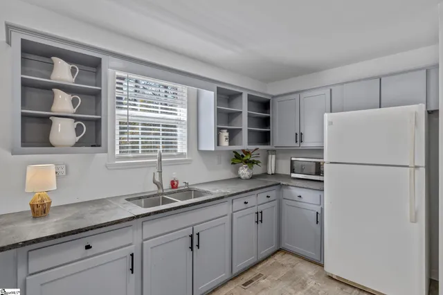 $285,000 | 202 Cove Creek Road, Pickens, SC 29671