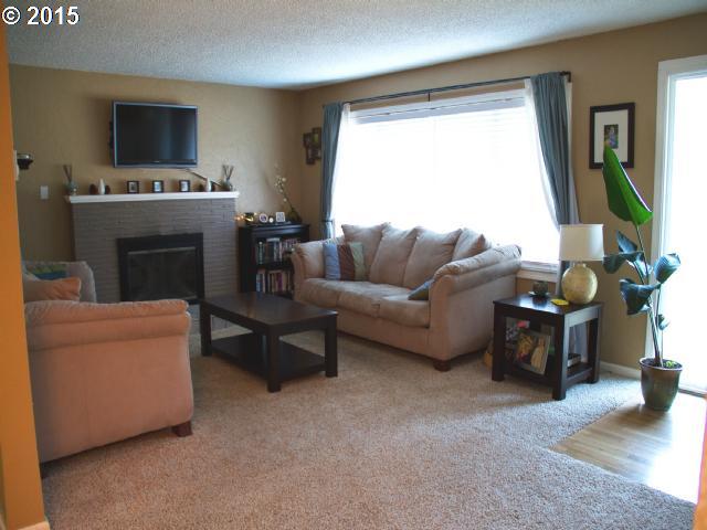 1385 Willagillespie Road Eugene, OR 97401 - Photo 4 of 16 Gallery Image 4