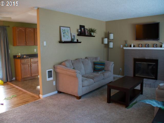 1385 Willagillespie Road Eugene, OR 97401 - Photo 5 of 16 Gallery Image 5
