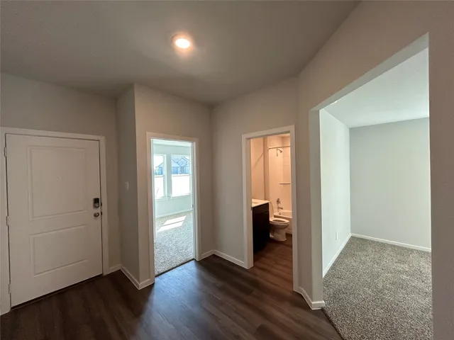 $264,560 | 501 Perry Place, Rockdale, TX 76567