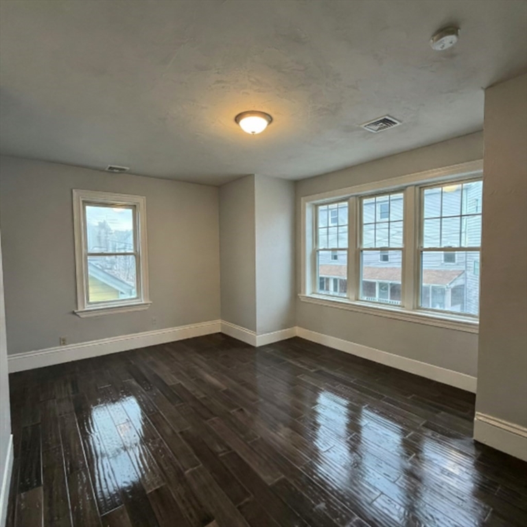 186 John Street, Unit 2S Fall River, MA 02721 - Photo 7 of 8