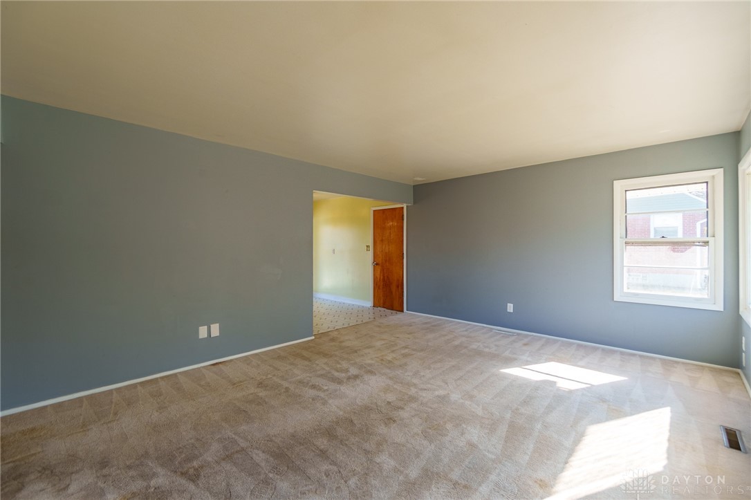 4046 Halworth Road Dayton, OH 45405 - Photo 4 of 42 Gallery Image 4