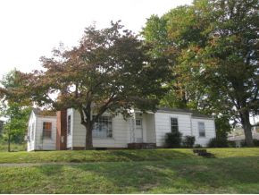 1148 Temple Street Greeneville, TN 37745 - Photo 1 of 16 Front view