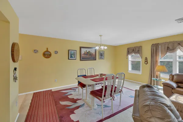 $279,000 | 78 Deer Ct Drive, Unit 78, Middletown, NY 10940
