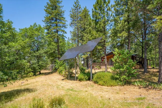 $300,000 | 15288 Sherwood Forrest Road, Oak Run, CA 96069