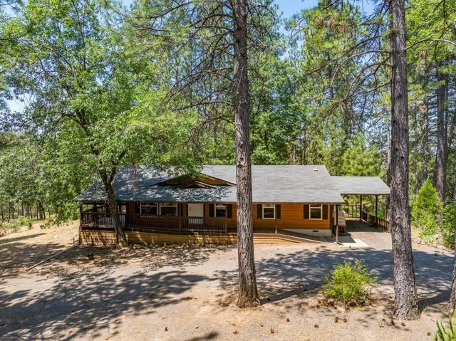 $300,000 | 15288 Sherwood Forrest Road, Oak Run, CA 96069