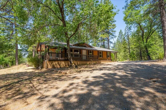 $300,000 | 15288 Sherwood Forrest Road, Oak Run, CA 96069