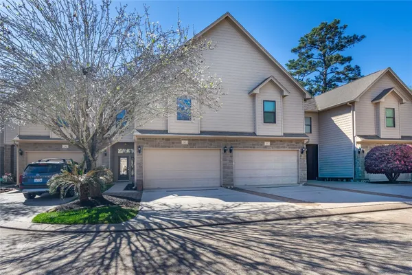 $450,000 | 347 Old Aqua Landing East, Conroe, TX 77356