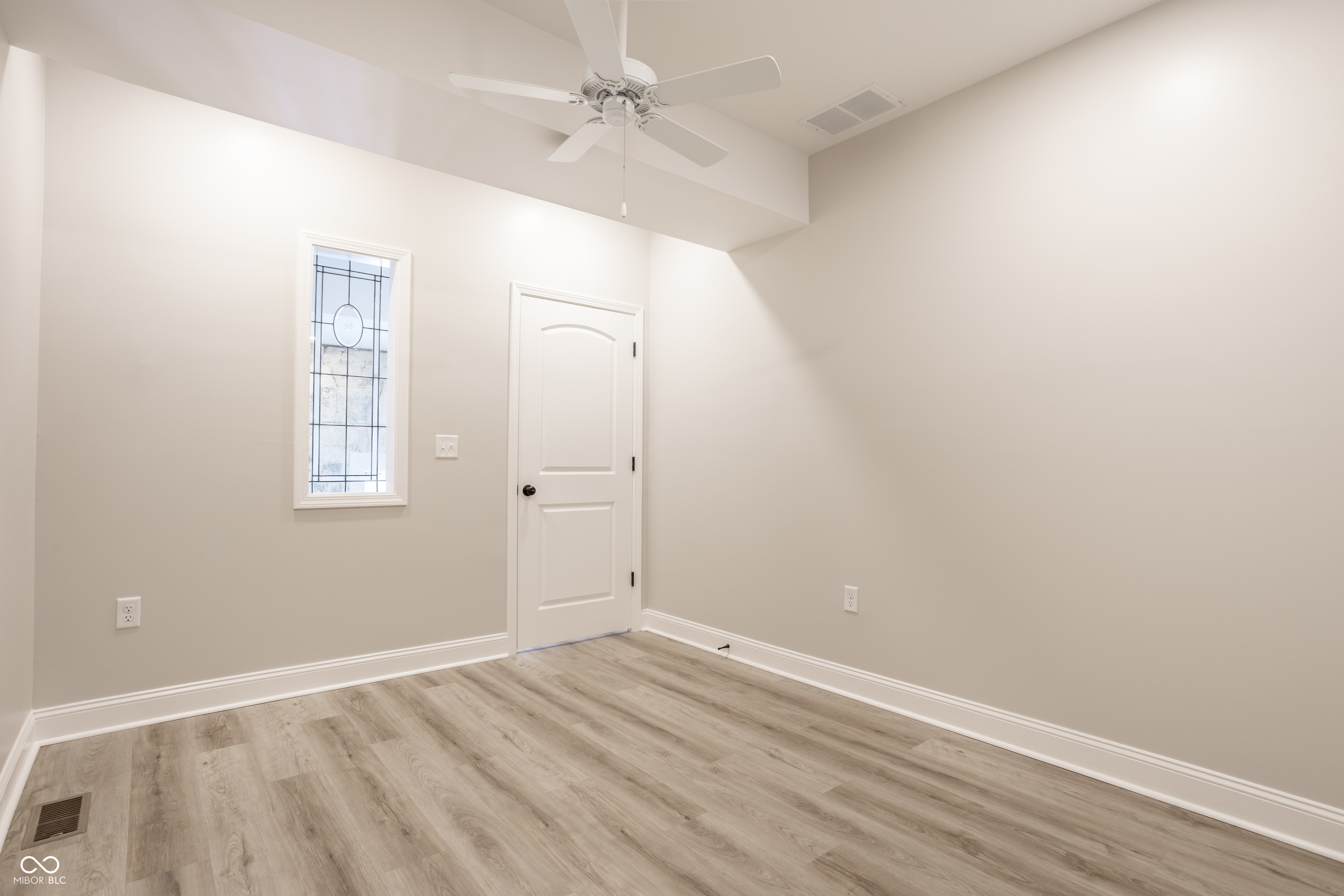 104 West Main Street, Unit B Thorntown, IN 46071 - Photo 12 of 15