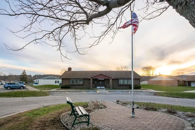 $124,900 | 812 Berkley Circle, Mishawaka, IN 46544