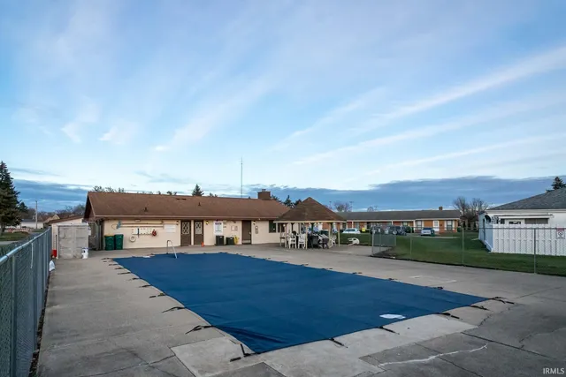 $124,900 | 812 Berkley Circle, Mishawaka, IN 46544