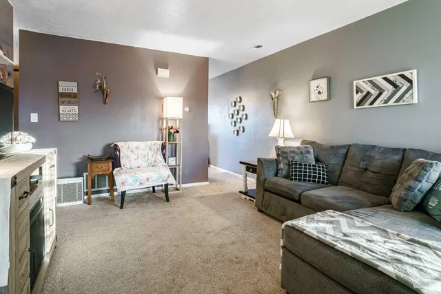 $124,900 | 812 Berkley Circle, Mishawaka, IN 46544