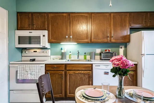 $124,900 | 812 Berkley Circle, Mishawaka, IN 46544