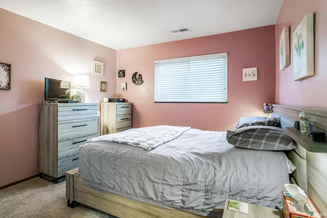 $124,900 | 812 Berkley Circle, Mishawaka, IN 46544