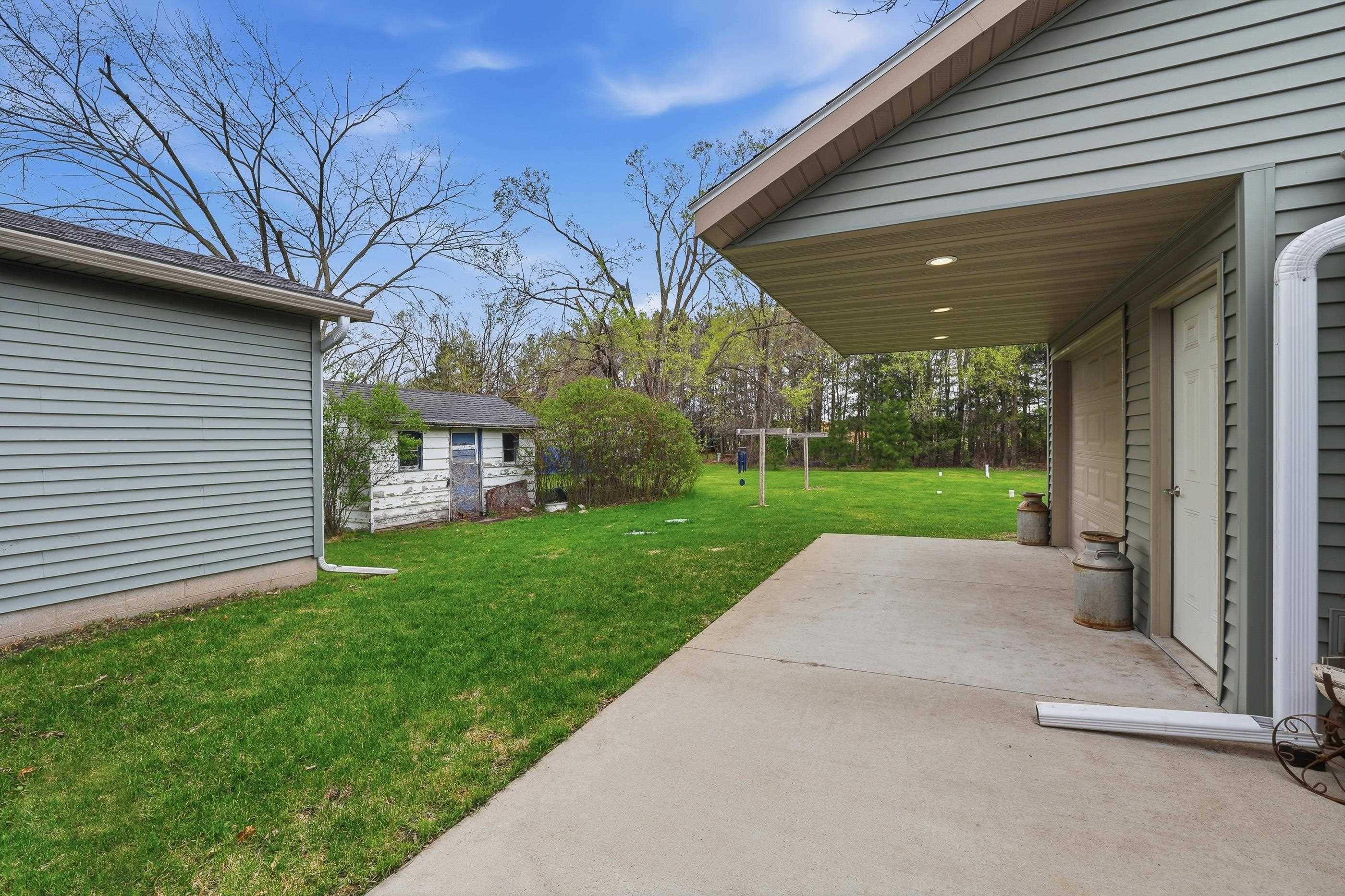 5540 County Road West Bancroft, WI 54921 - Photo 34 of 37
