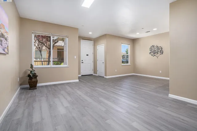 $539,000 | 117 Carmel Street, San Pablo, CA 94806