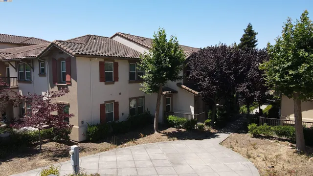 $539,000 | 117 Carmel Street, San Pablo, CA 94806