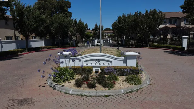 $539,000 | 117 Carmel Street, San Pablo, CA 94806