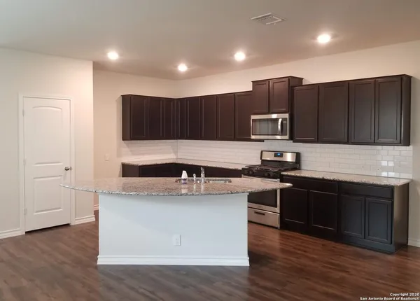 $1,950 | 156 Harley Hay, Cibolo, TX 78108