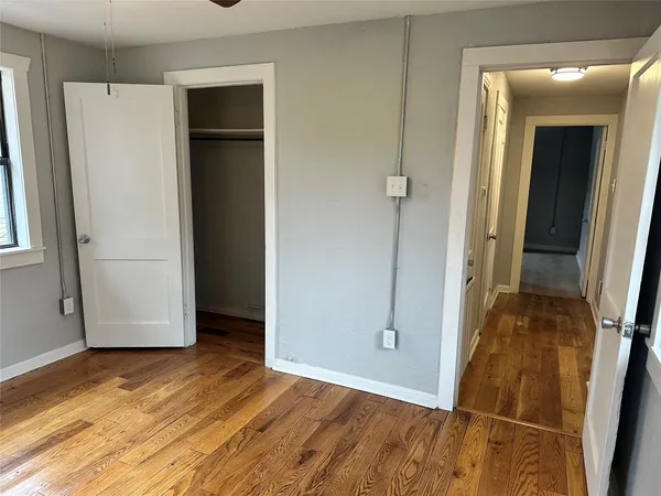 $1,700 | 912 West Cleveland Street, Alvin, TX 77511