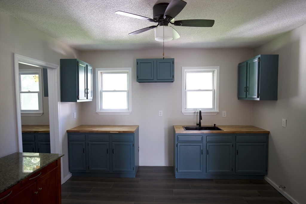 133 Massasoit Street Springfield, MA 01107 - Photo 10 of 26 Gallery Image 10