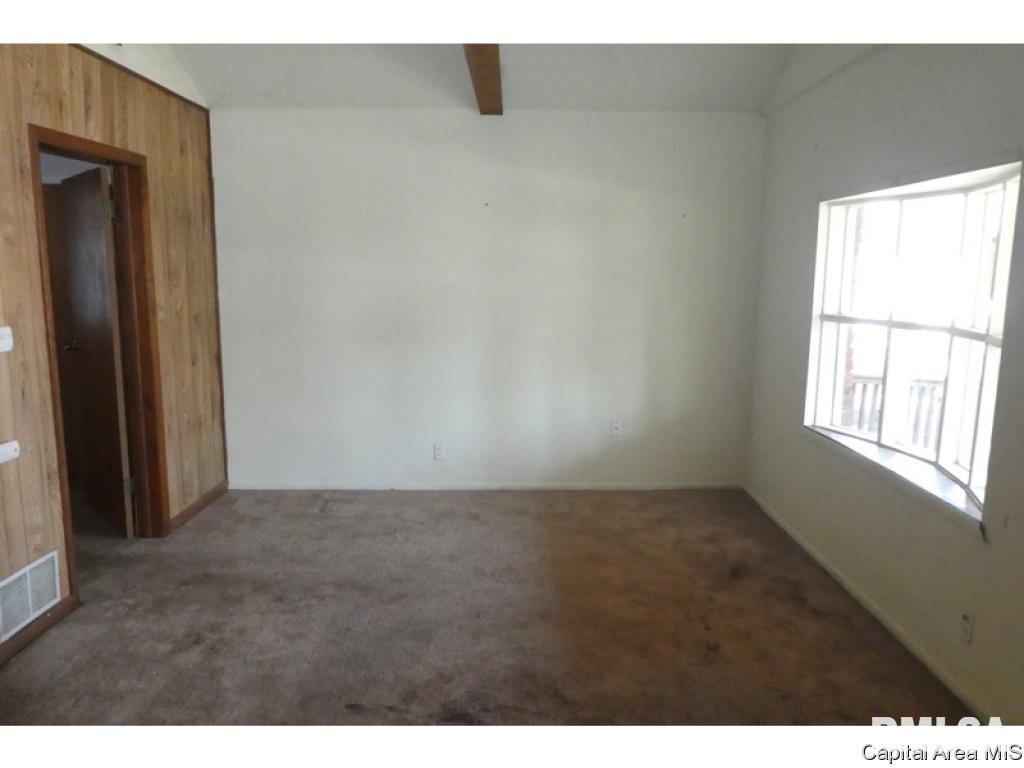2805 South 13th Street Springfield, IL 62703 - Photo 4 of 12