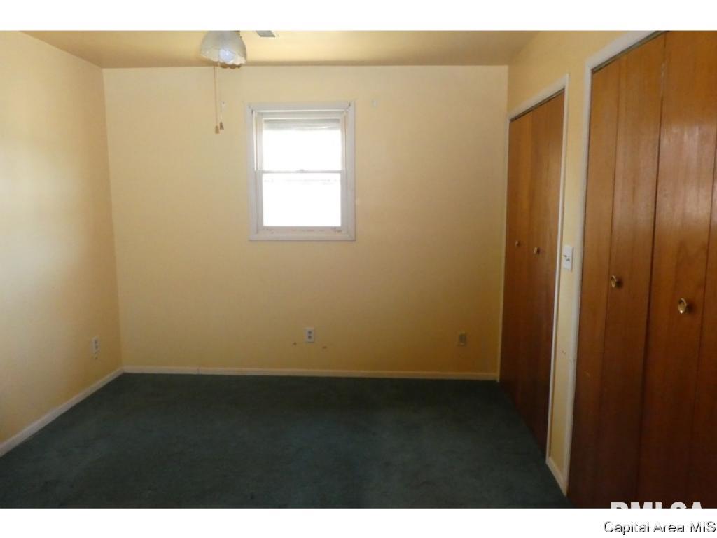 2805 South 13th Street Springfield, IL 62703 - Photo 10 of 12