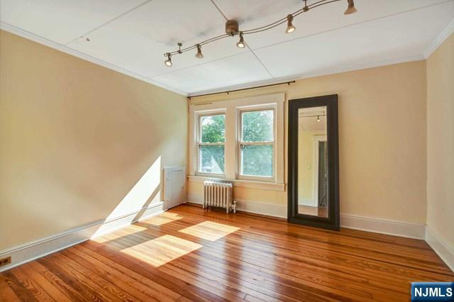 509 Farview Street Ridgewood, NJ 07450 - Photo 10 of 18 Gallery Image 10