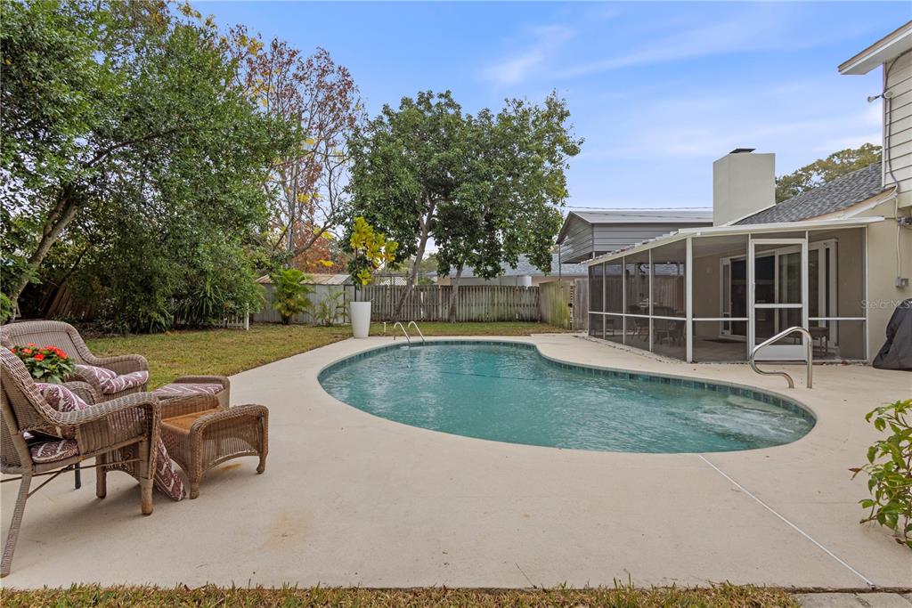 1437 Glenview Road Palm Harbor, FL 34683 - Photo 9 of 69