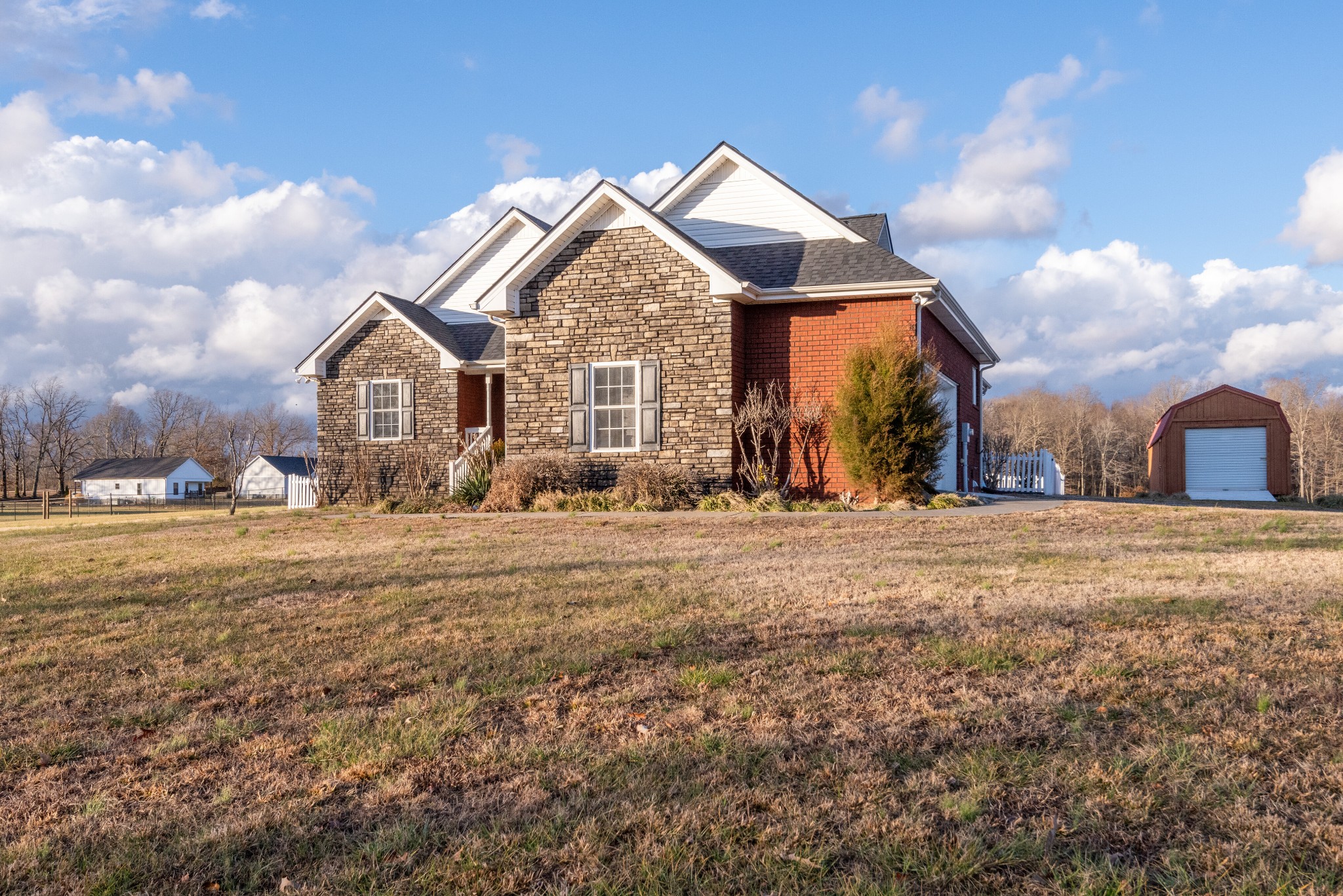 423 Pruett Road Dickson, TN 37055 - Photo 13 of 36 a front view of house with yard