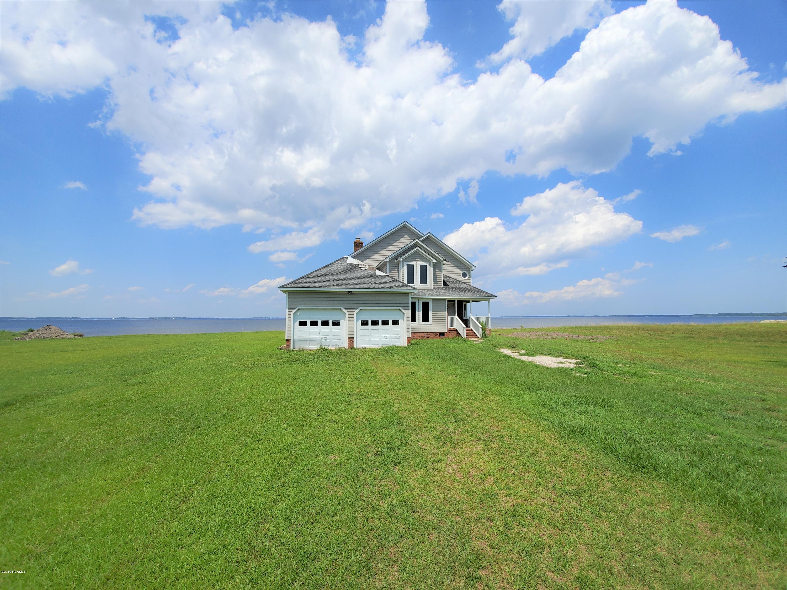 625 Shadyview Beach Road Havelock, NC 28532 - Photo 2 of 19 20190620_141834