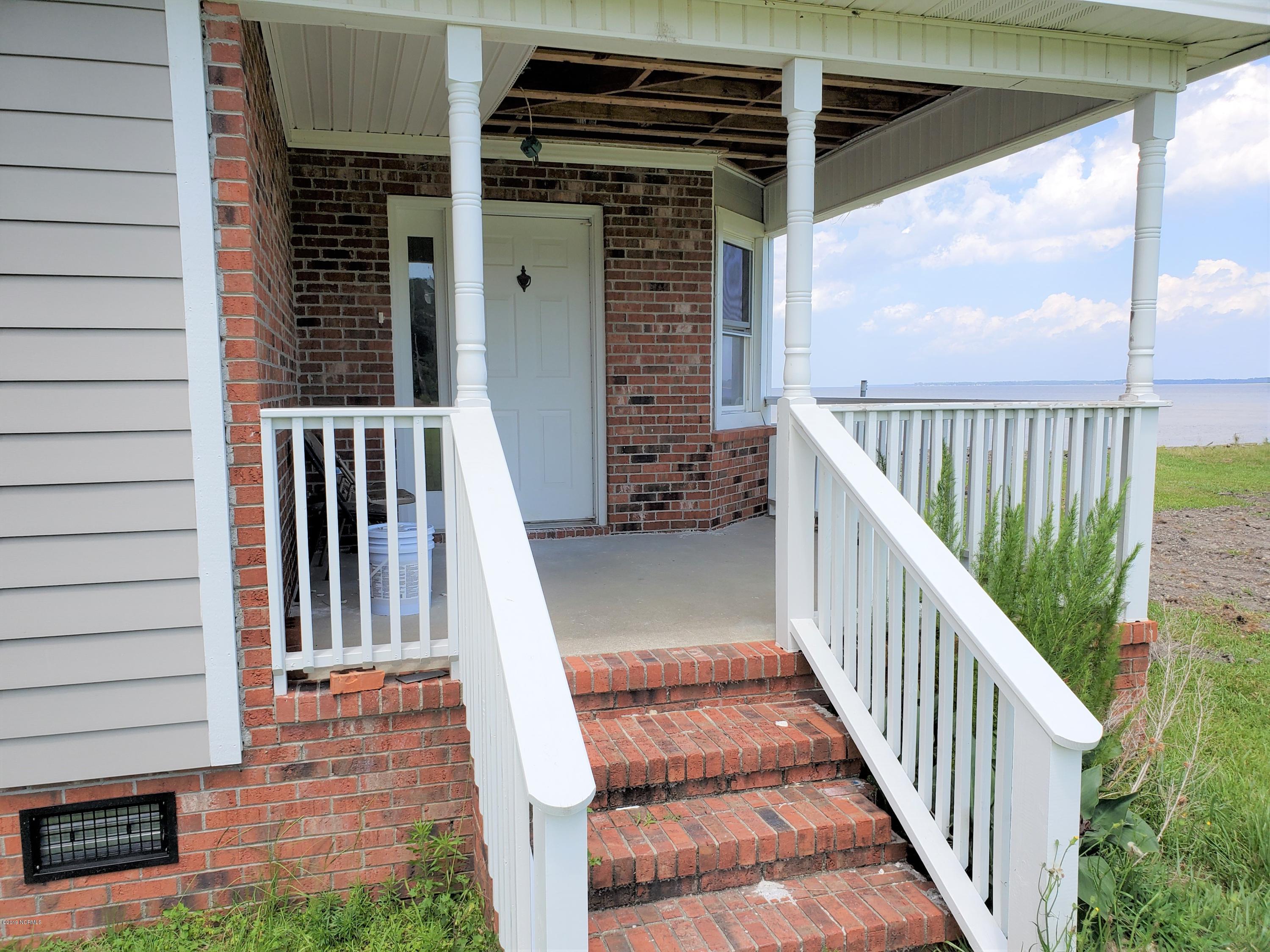 625 Shadyview Beach Road Havelock, NC 28532 - Photo 9 of 19 20190620_142101