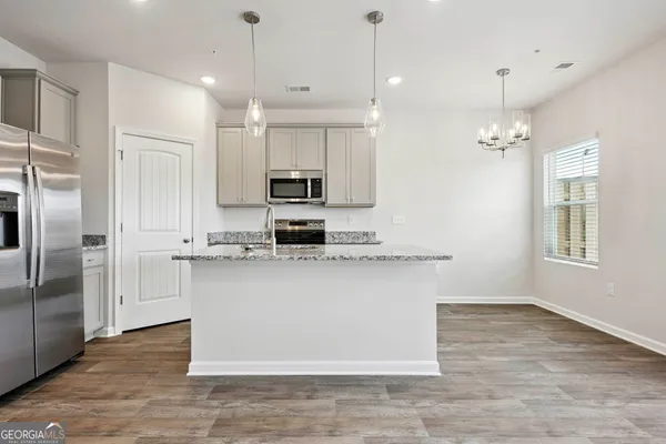 $275,491 | 11516 Kimberly Way, Hampton, GA 30228