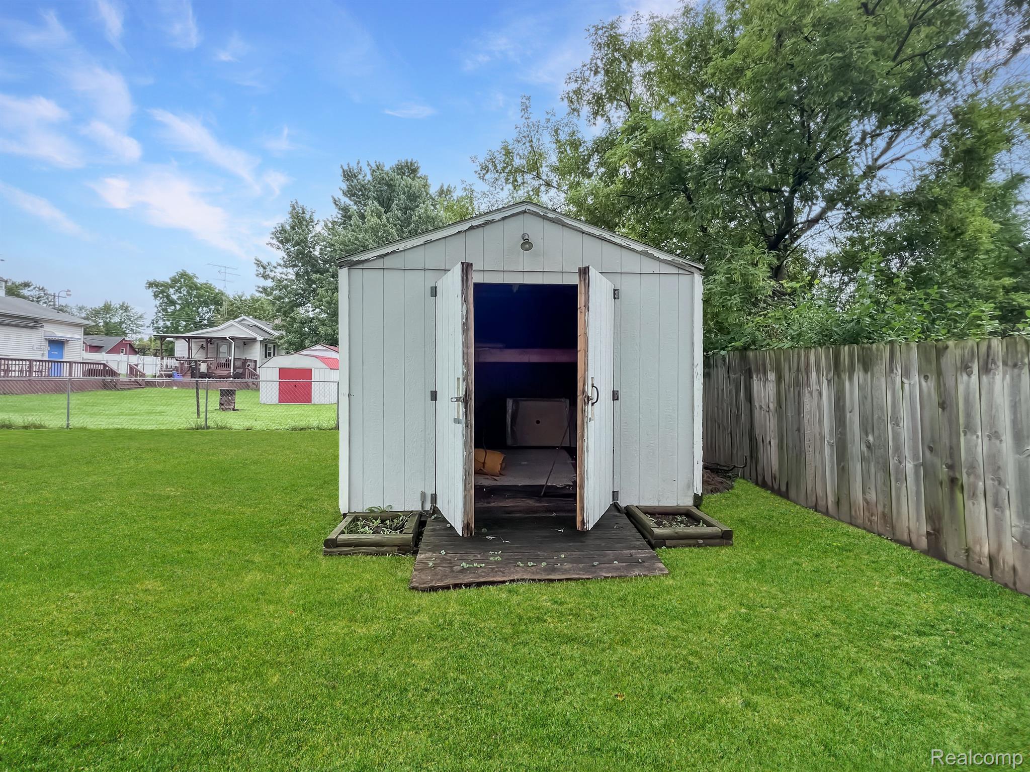2109 Dutcher Road Flint, MI 48532 - Photo 23 of 23 Gallery Image 23