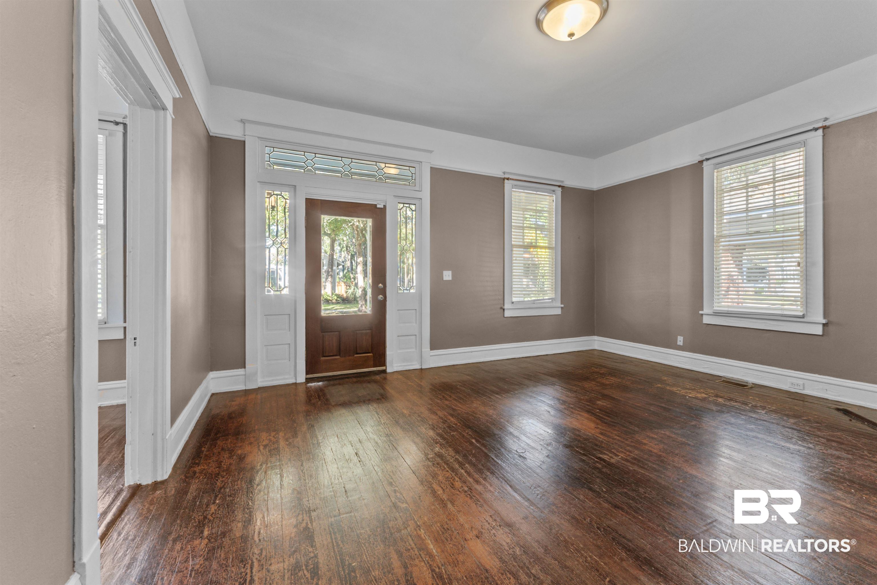 21 Houston Street Mobile, AL 36606 - Photo 7 of 38