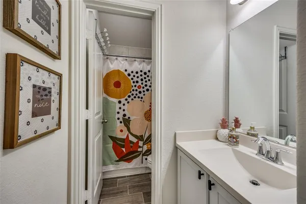 $2,850 | 4533 Hemingway Avenue, Aubrey, TX 76227