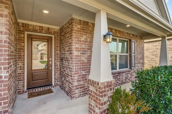 $2,850 | 4533 Hemingway Avenue, Aubrey, TX 76227