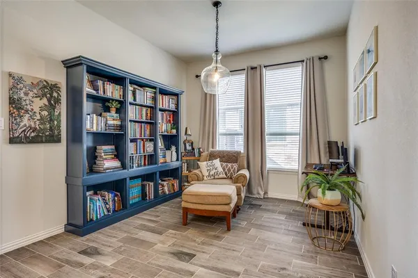 $2,850 | 4533 Hemingway Avenue, Aubrey, TX 76227